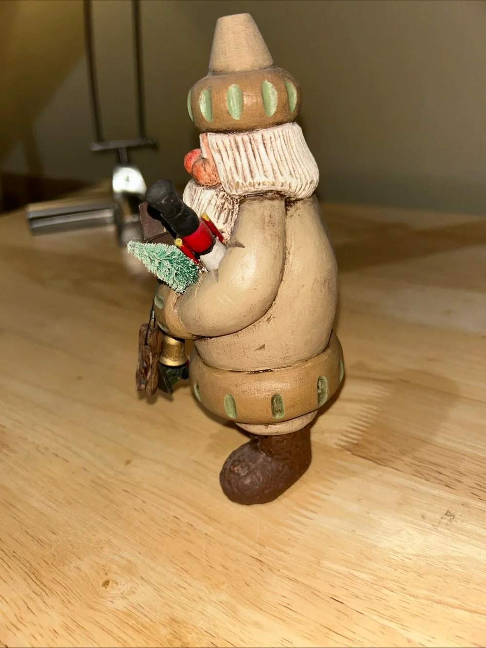 Vincent Ebbitt Hand Carved Wood Santa Pennsylvania Folk Art 2001 7” Sculpture